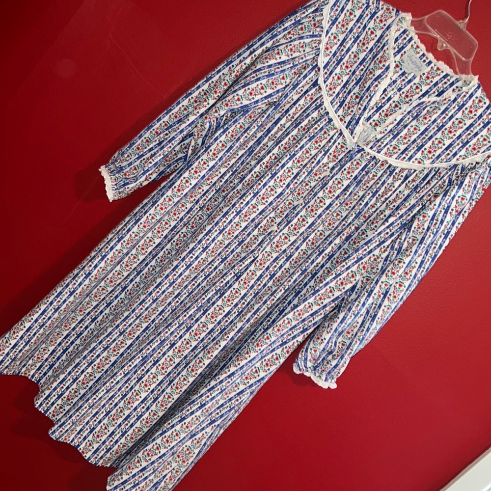 Lanz of Salzburg Flannel Nightgown Sz S